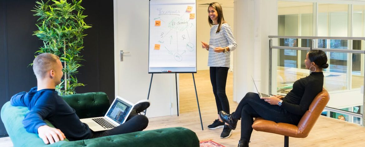 12Business Models to Consider When Commercializing Your AI Products