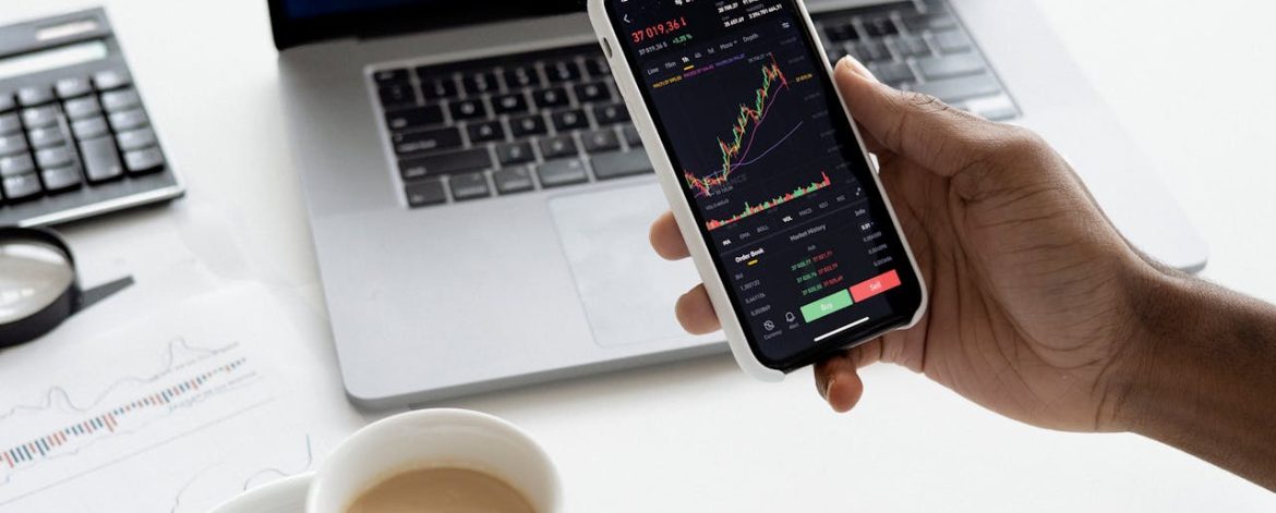 Agile Strategy Development for Fast-Changing Markets