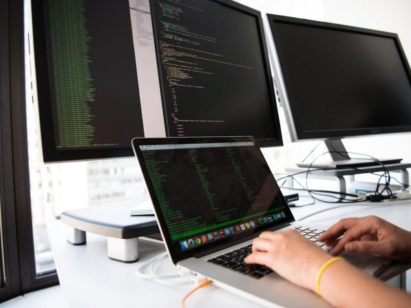Blockchain applications in business