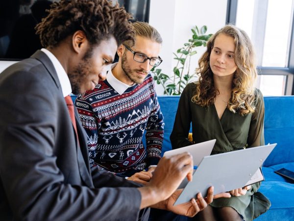 Influencer marketing approaches and partnerships